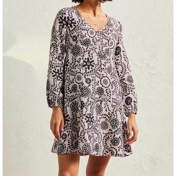 Boden Dresses & Skirts - NWOT Boden 100% Linen V-Neck Flippy Dress Black White Floral Size 8L